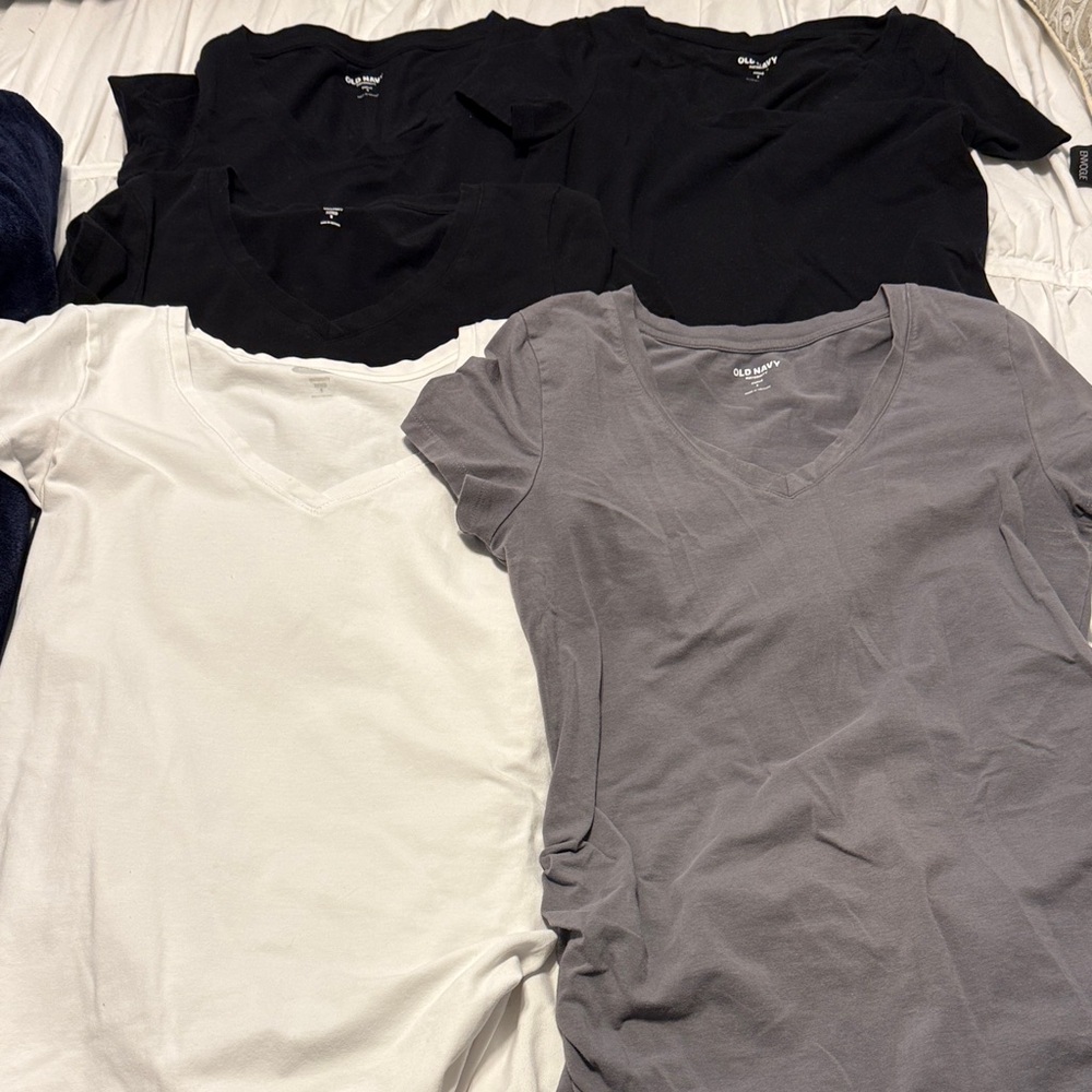 Old Navy maternity T-Shirts - Black, White, Gray